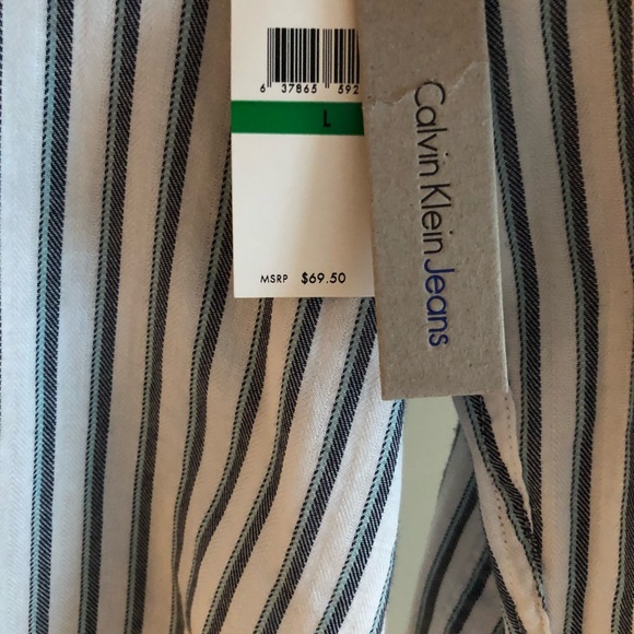 NWT Calvin Klein Jeans Women’s Button Up Shirt - Picture 2 of 5